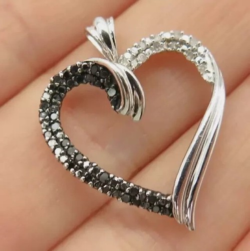 Ciondolo forma cuore - a,