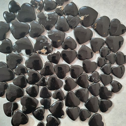 Cuore naturale tormalina nera