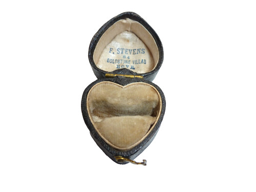 Scatola porta anelli